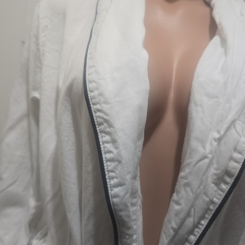 Pottery Barn White Robe with Black Accents - Picture 3 of 6